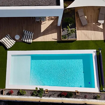 Elements 拉哈雷斯